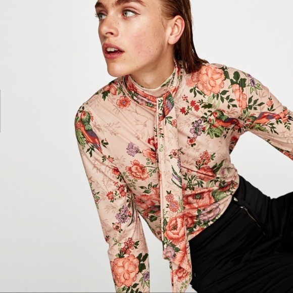 Zara Tops - ZARA Peach Floral Bow Turtleneck Top